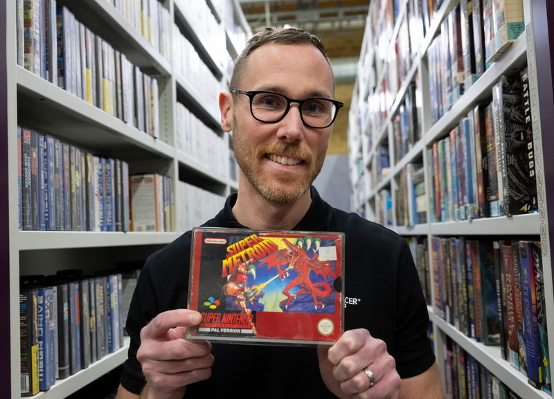 David Boström leder arbetet med att samla in all världens spel till Embracer Games Archive. Personligen är han svag för Super Nintendo-spelet 'Super Metroid'.
