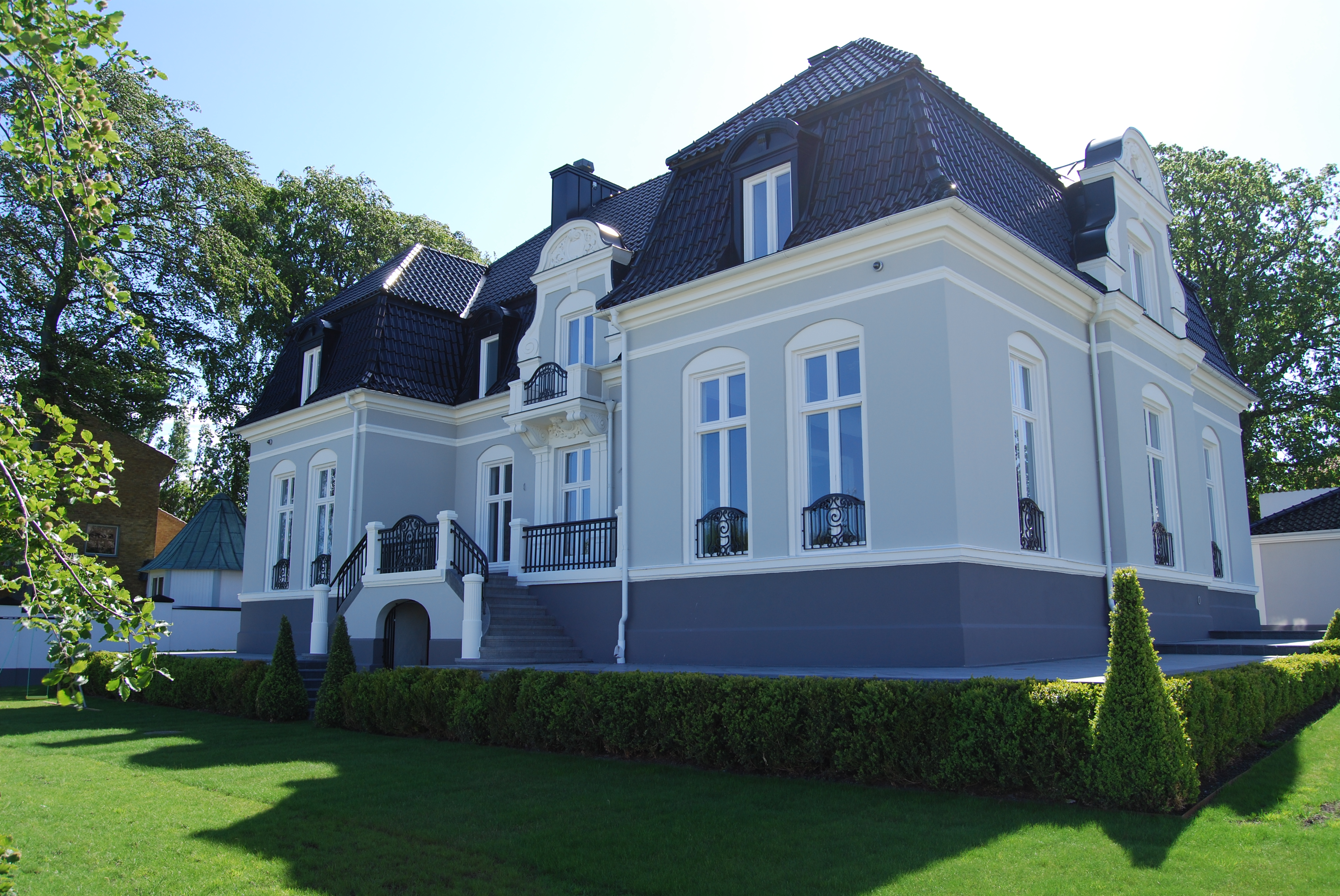 Huset i Limhamn har inte varit helt lättsålt för familjen Seger/Ibrahimovic. 