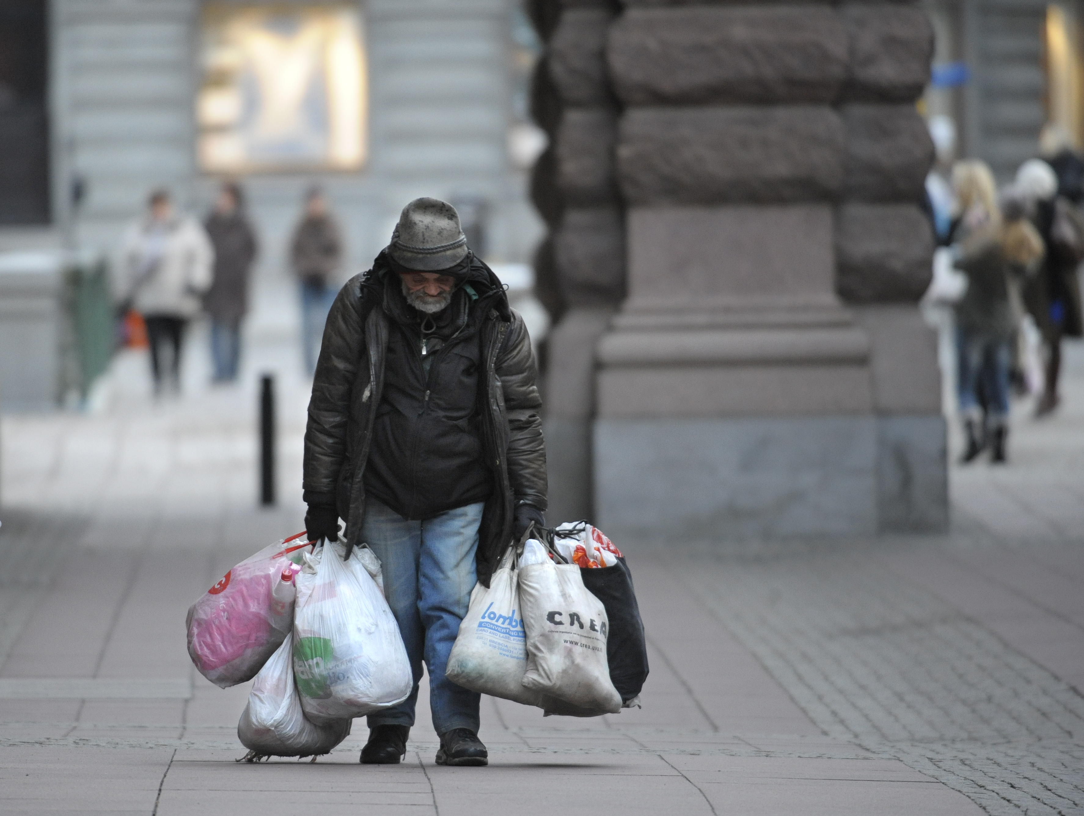 Antalet hemlösa ökar i Sverige.