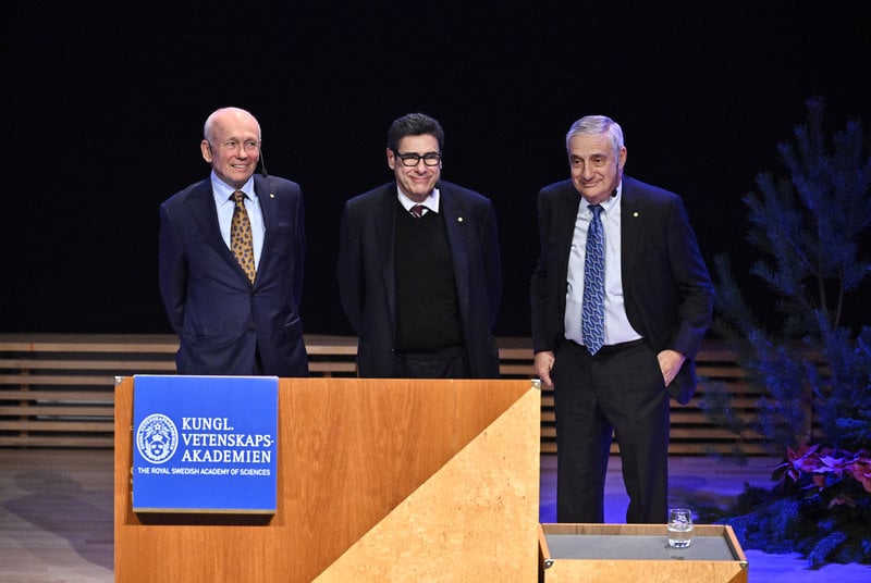 Peter Howitt, Philippe Aghion och Joel Mokyr tilldelas Nobelpriset i ekonomi 2025. Foto: Christine Olsson/TT