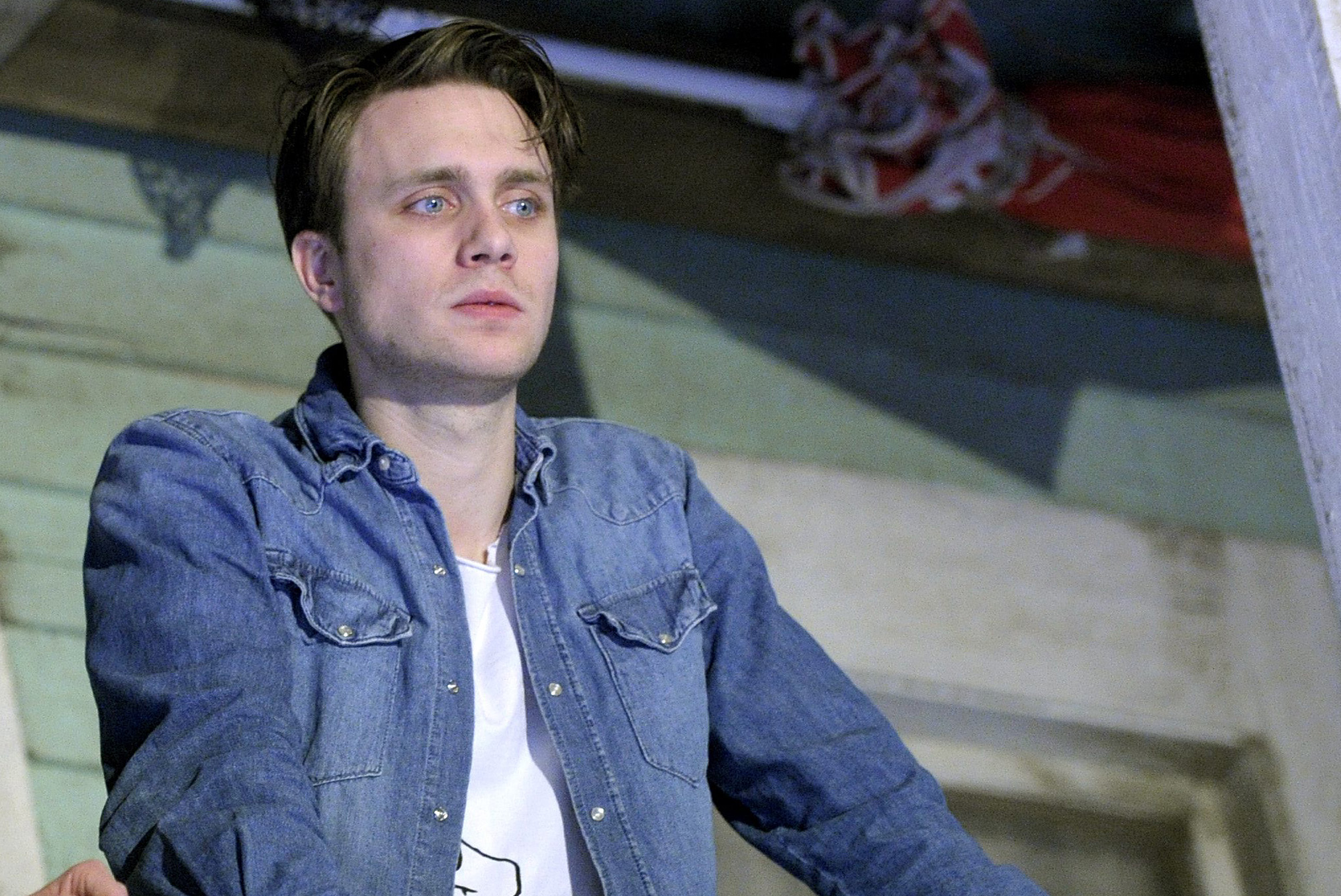 9. Snygga Martin Wallström med ögon att drunkna i. 9. Snygga Martin Wallström med ögon att drunkna i.