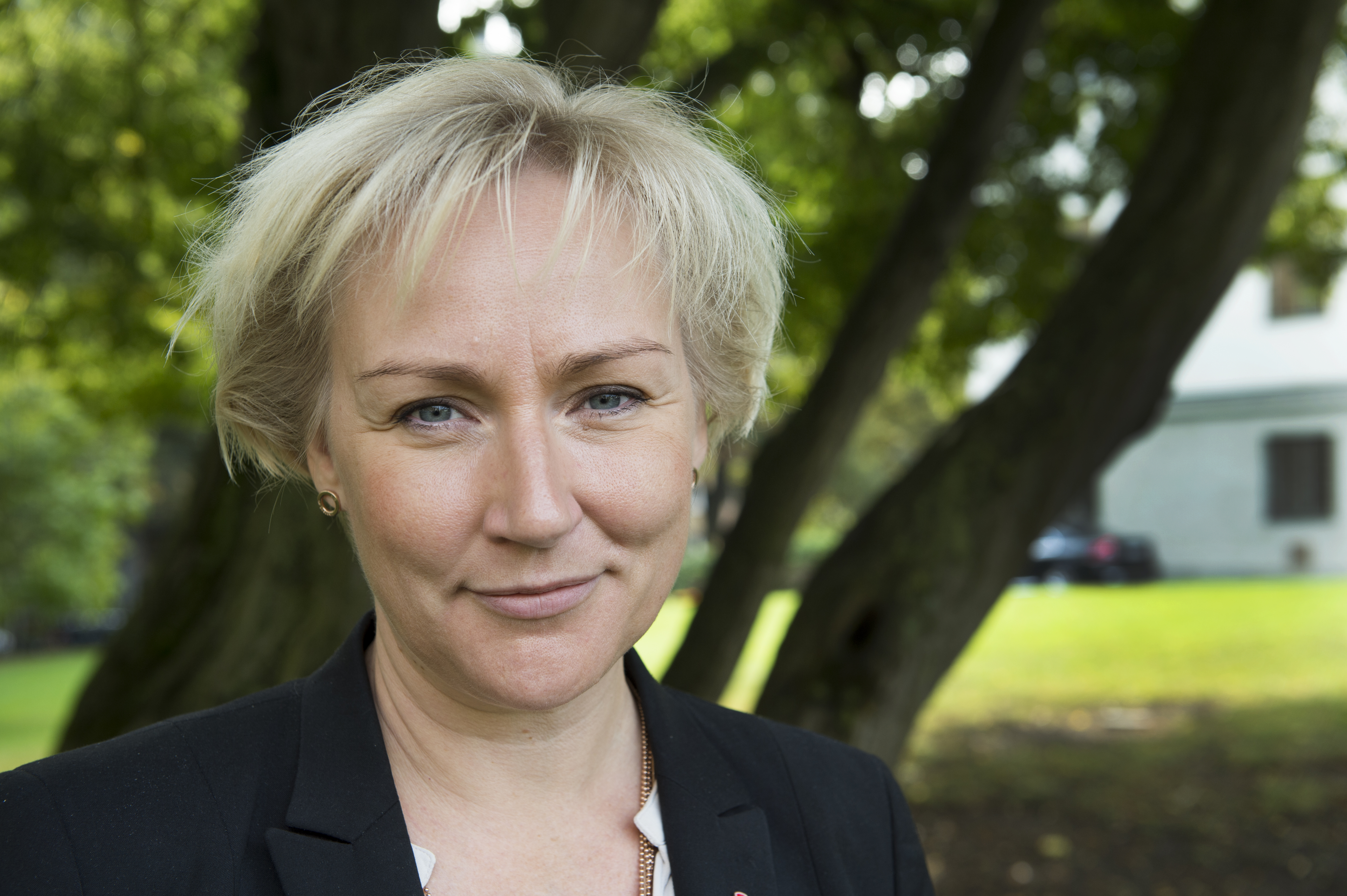 Helene Hellmark-Knutsson (S), högre utbildning- och forskningsminister.