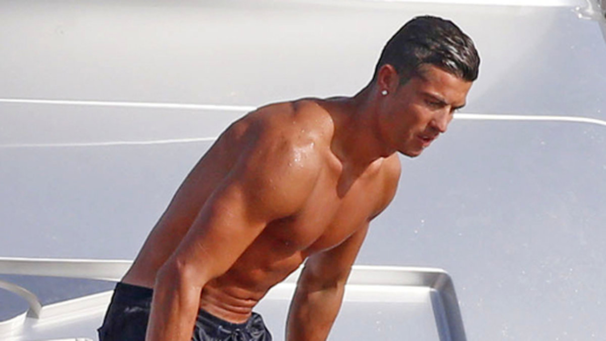 Ronaldo gör sig redo för ett dopp. 