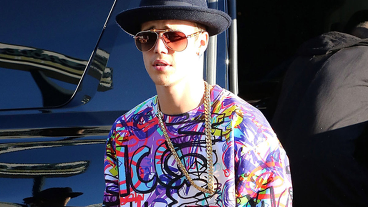 Vissa hatar Biebers klädstil – men hans stylister tar inte åt sig av kritiken. 