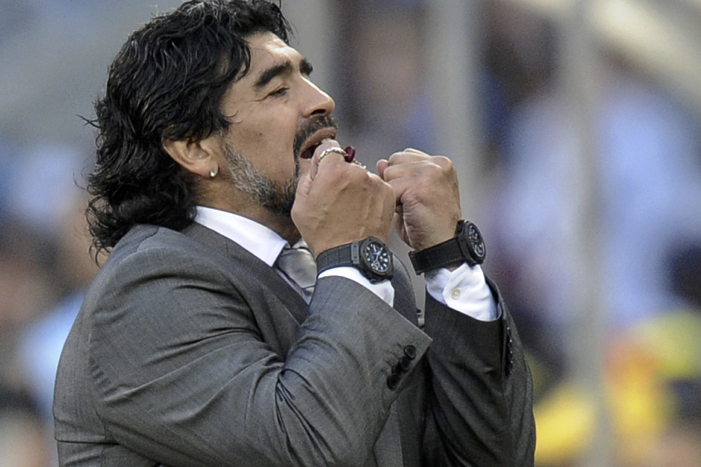 Diego Maradona kommer inte att få sparken.
