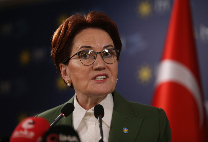 Meral Aksener, som leder partiet Iyi i Turkiet, har bestämt sig för att åter ingå i en allians av oppositionspartier inför valet i maj.