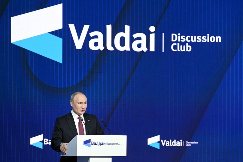 Rysslands president Vladimir Putin på tankesmedjan Valdais möte utanför Moskva.