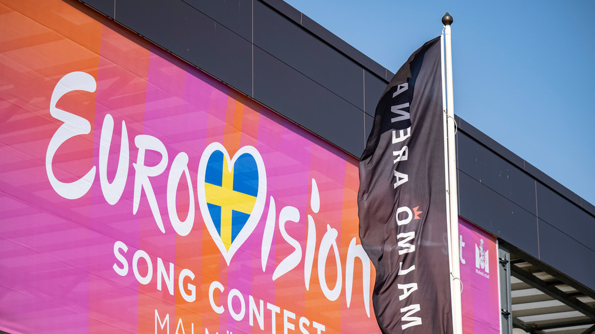 Eurovision banderoll utanför Malmö Arena på torsdagen. Arkivbild.