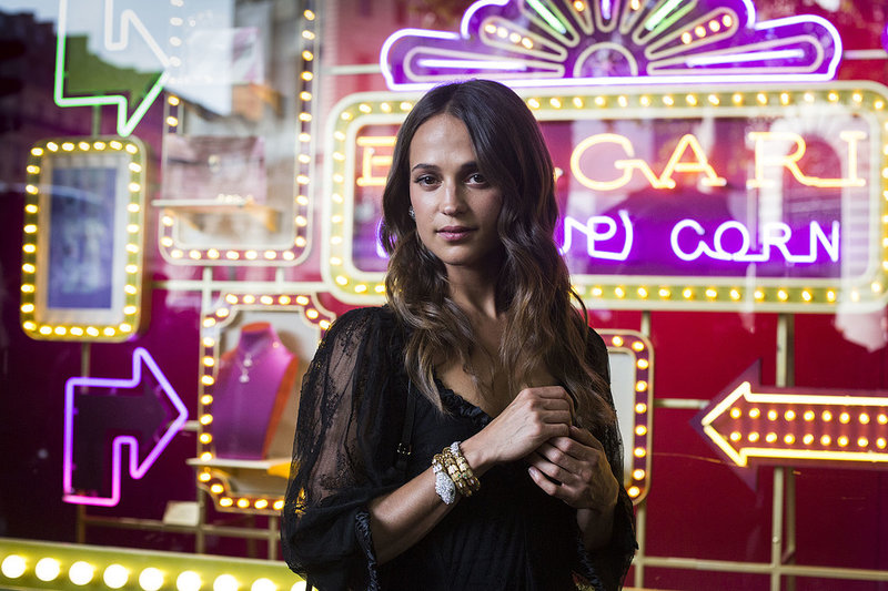 Alicia Vikander