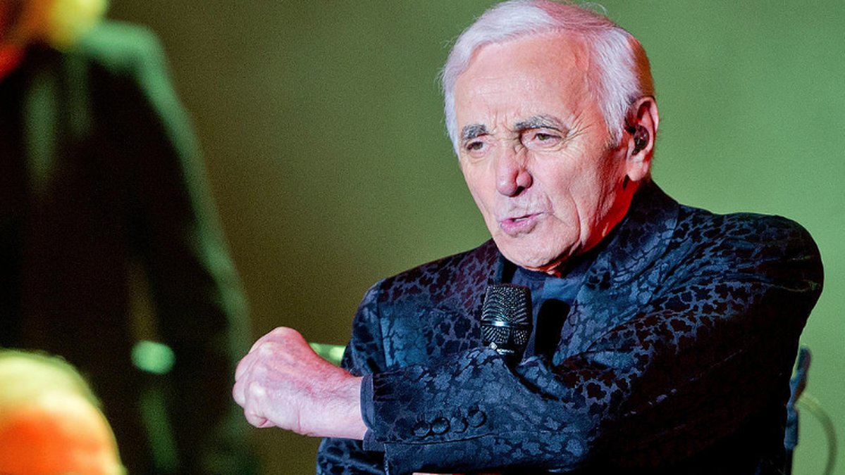 Charles Aznavour är död. Han blev 94 år gammal. 