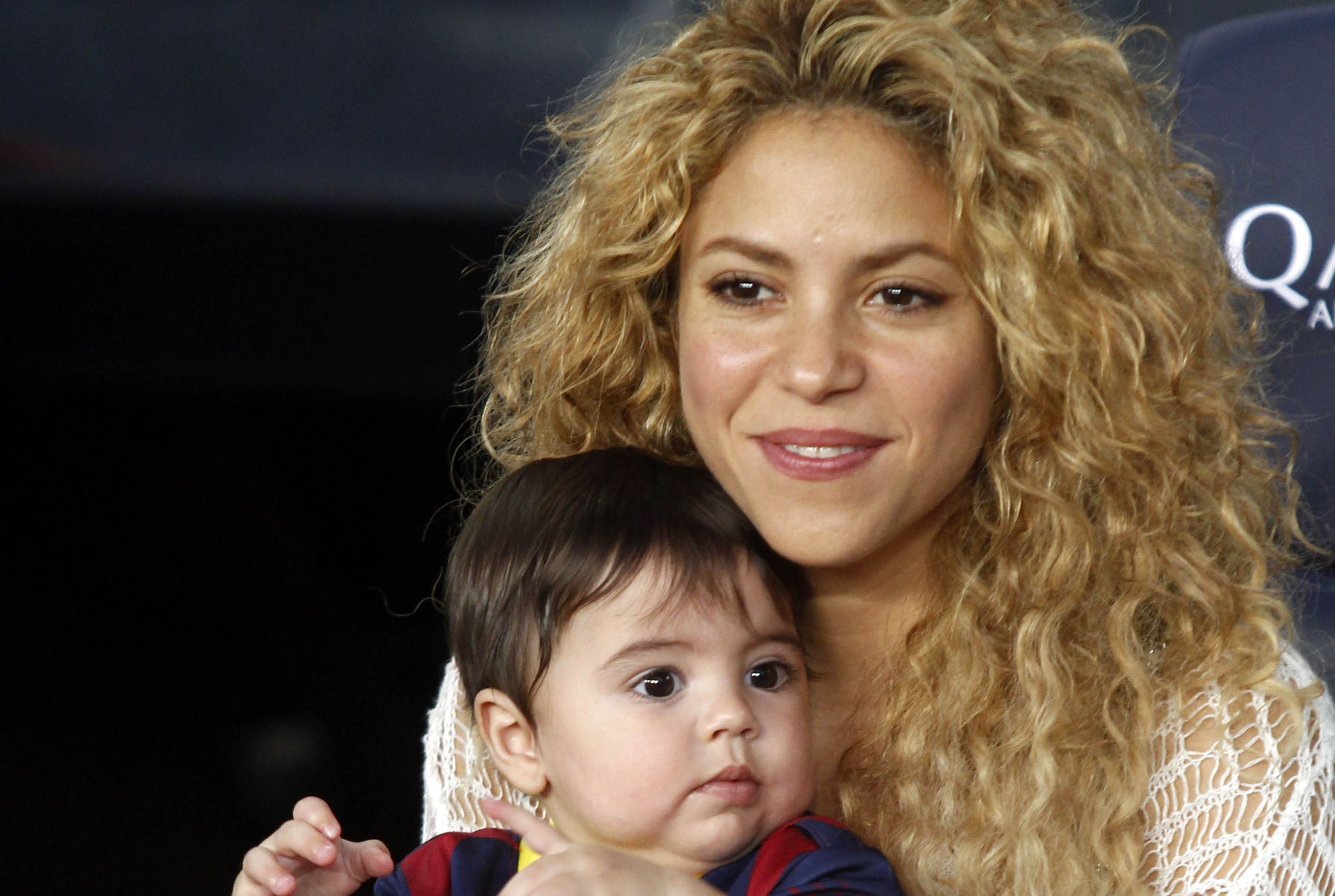 Shakira är lyckligare än någonsin efter babylyckan. Och det syns. Shakira är lyckligare än någonsin efter babylyckan. Och det syns.