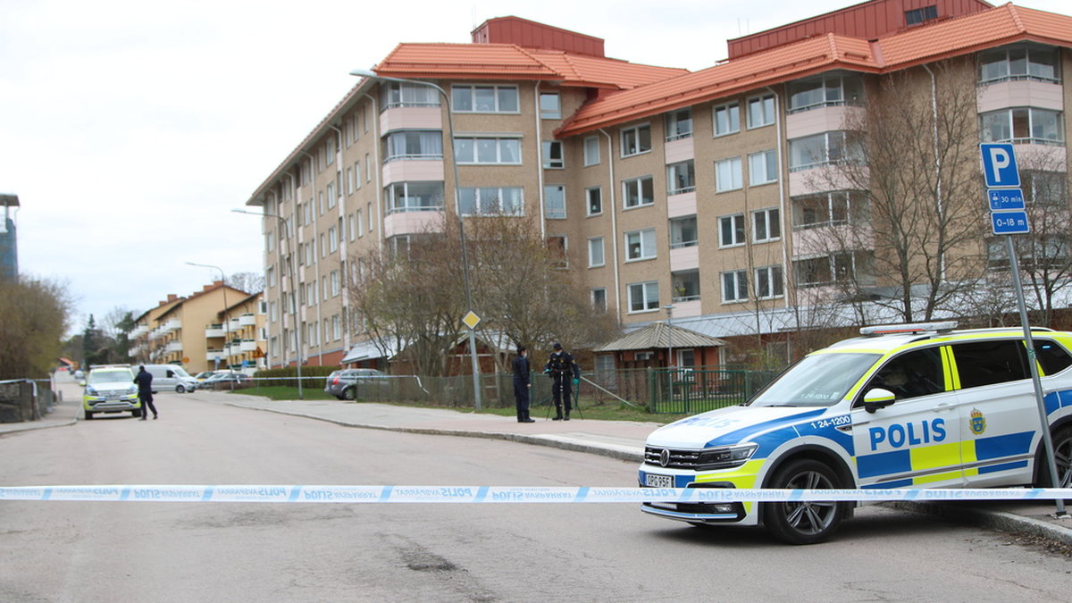 Polis på plats i Västerås i fredags.