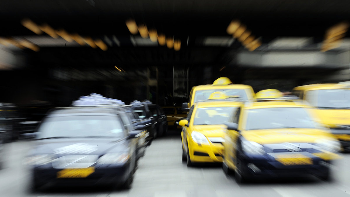Fusk med färdtjänst leder till miljonavgift för två taxibolag. Arkivbild.
