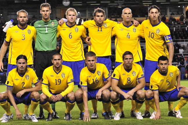 De svenska spelarna kan förvänta sig en saftig bonus om de tar sig till EM.