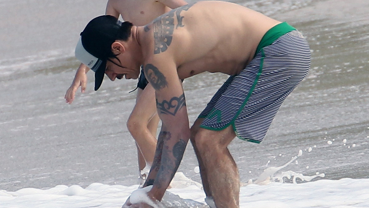 Anthony Kiedis från Red Hot Chili Peppers har en del tatueringar på sin kropp – hiss eller diss? 