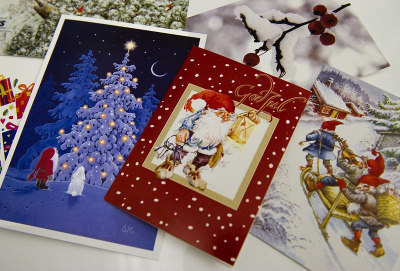 Det skickas omkring 12 miljoner julkort i Sverige. Foto: Claudio Bresciani/TT