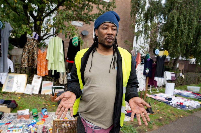 Enligt volontären Stewart Lendor slår prishöjningarna mot människors mentala hälsa: 'Osäkerheten tar död på folk'.