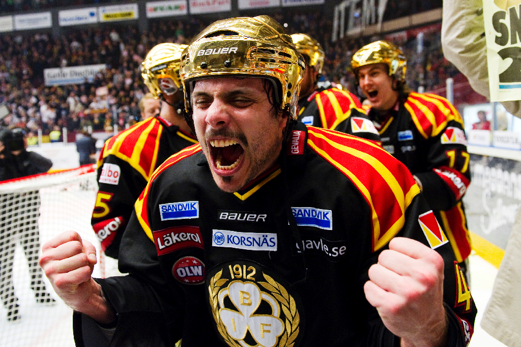 Daniel Widing fick sitt efterlängtade SM-guld. Daniel Widing fick sitt efterlängtade SM-guld.