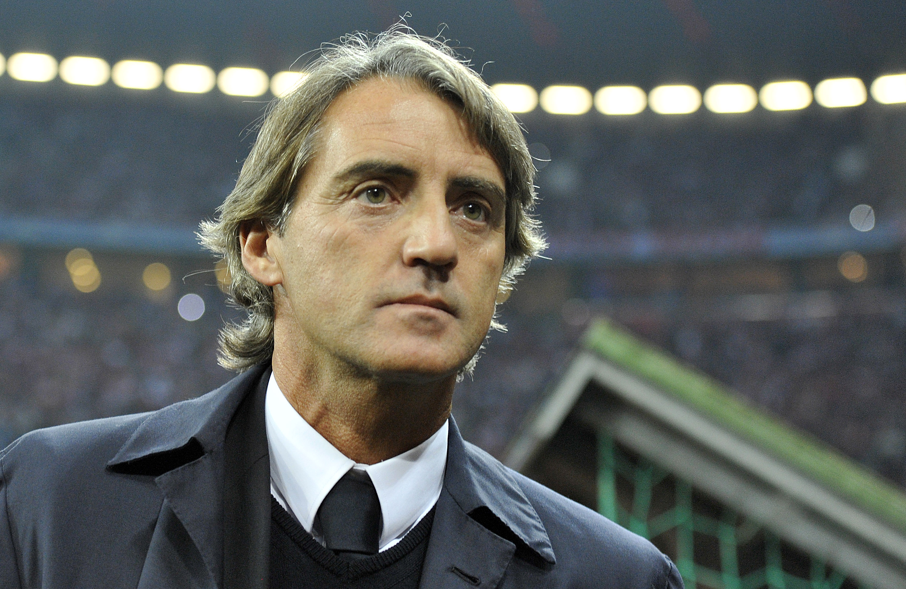Mancini krävde en ursäkt från Tevez efter Champions League-matchen. Mancini krävde en ursäkt från Tevez efter Champions League-matchen.