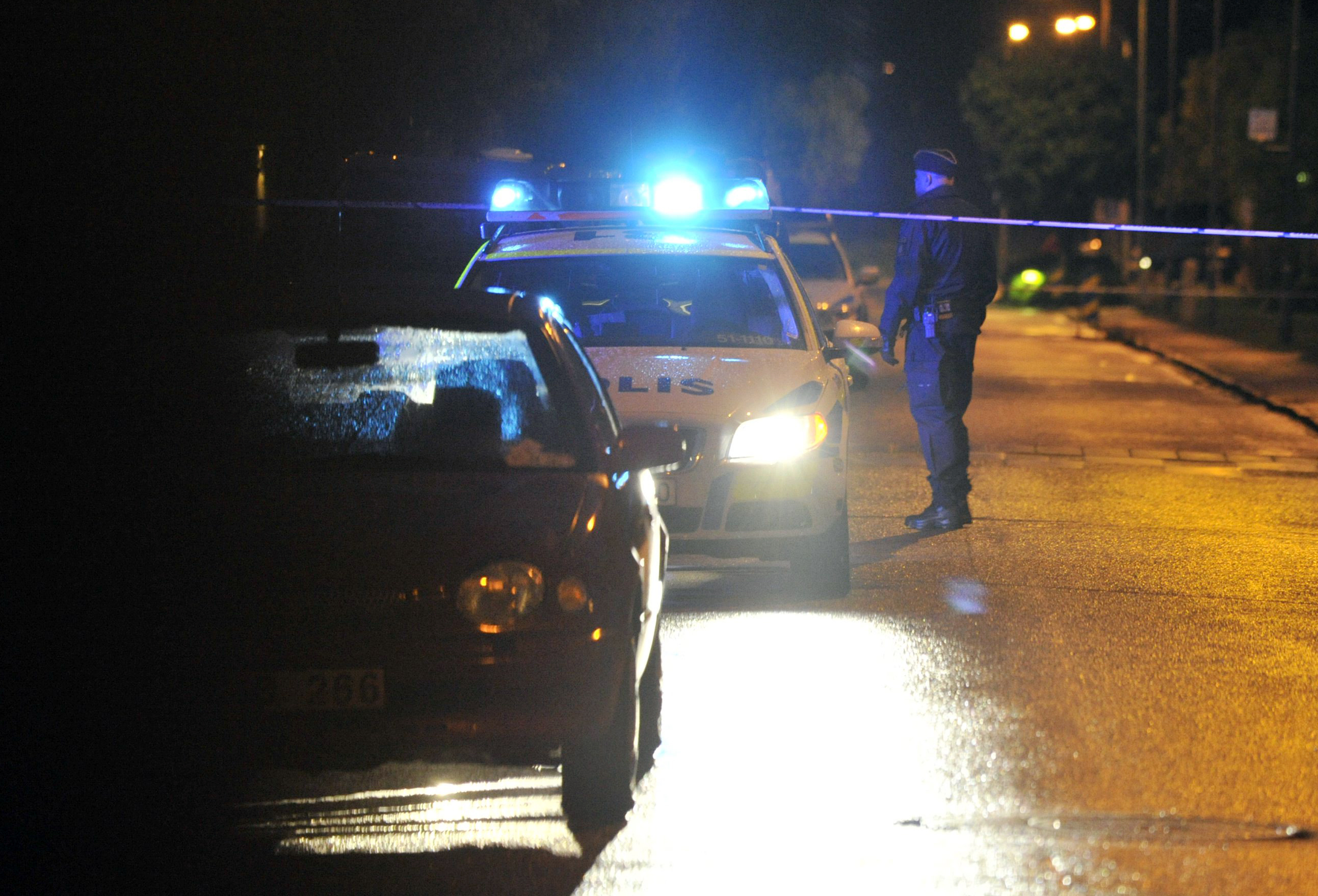 Strax före klockan tidigt på söndagsmorgonen larmades polisen till Kungsgatan. 