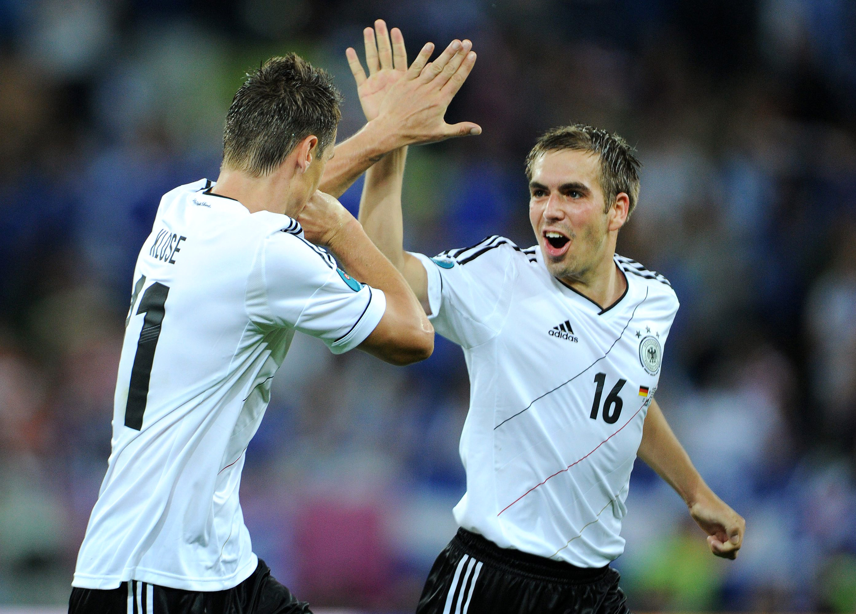 Philipp Lahm, som till vardags spelar i Bayern München, spelar högerback i laget med 85 miljoner kronor per år. Philipp Lahm, som till vardags spelar i Bayern München, spelar högerback i laget med 85 miljoner kronor per år.