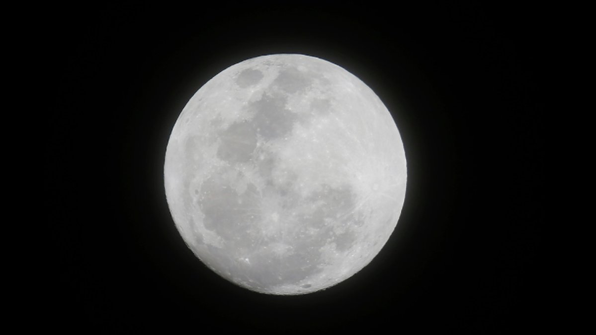 Den 2 januari 2018 kommer månen vara större än på många år. 