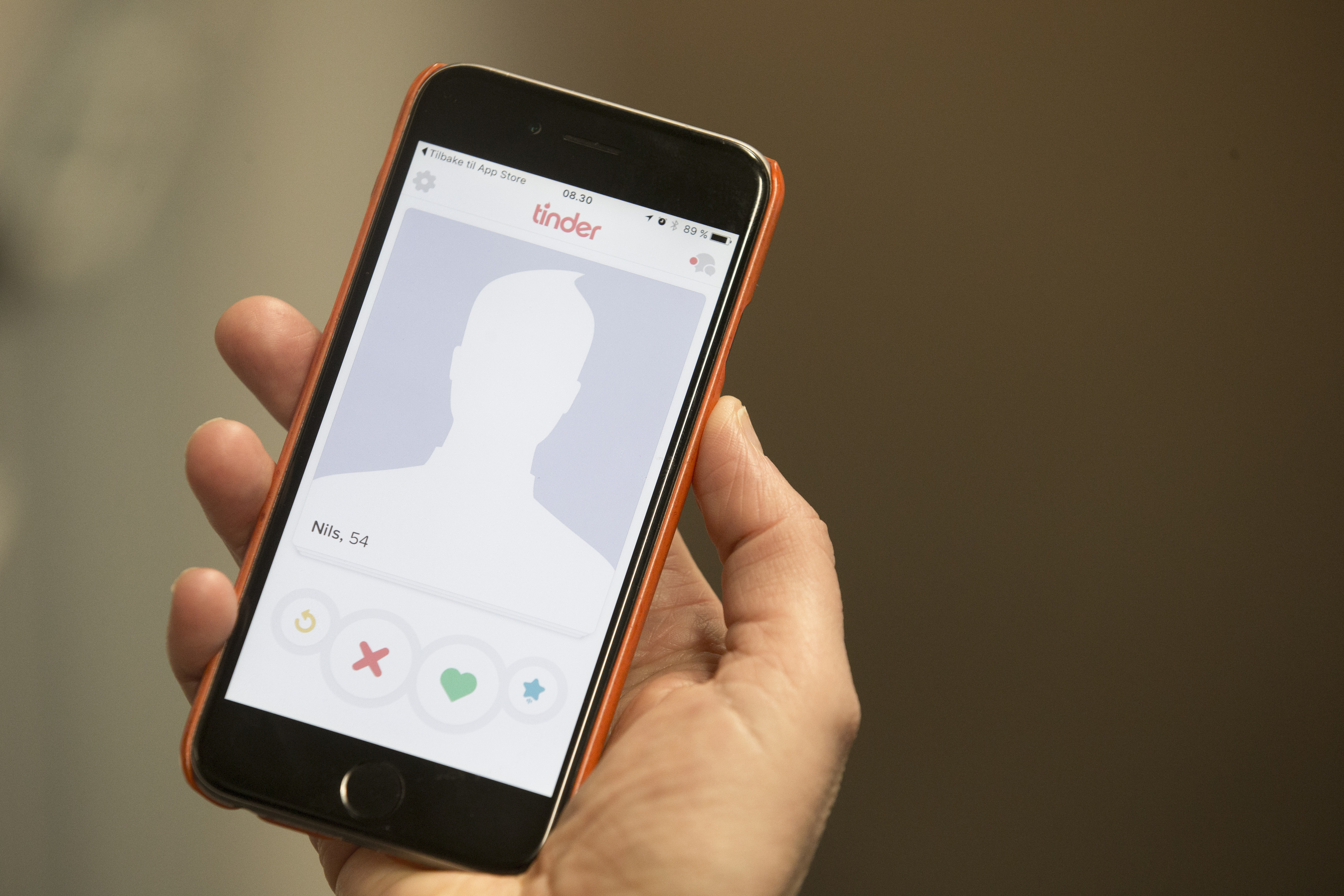 Tinder. Tinder.