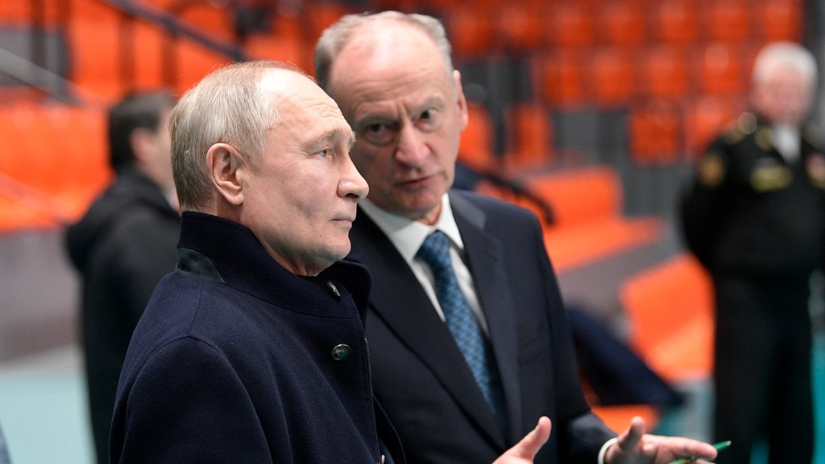 Nikolaj Patrusjev, ordförande för Rysslands säkerhetsråd, här tillsammans med president Vladimir Putin. Bilden är från januari i år.