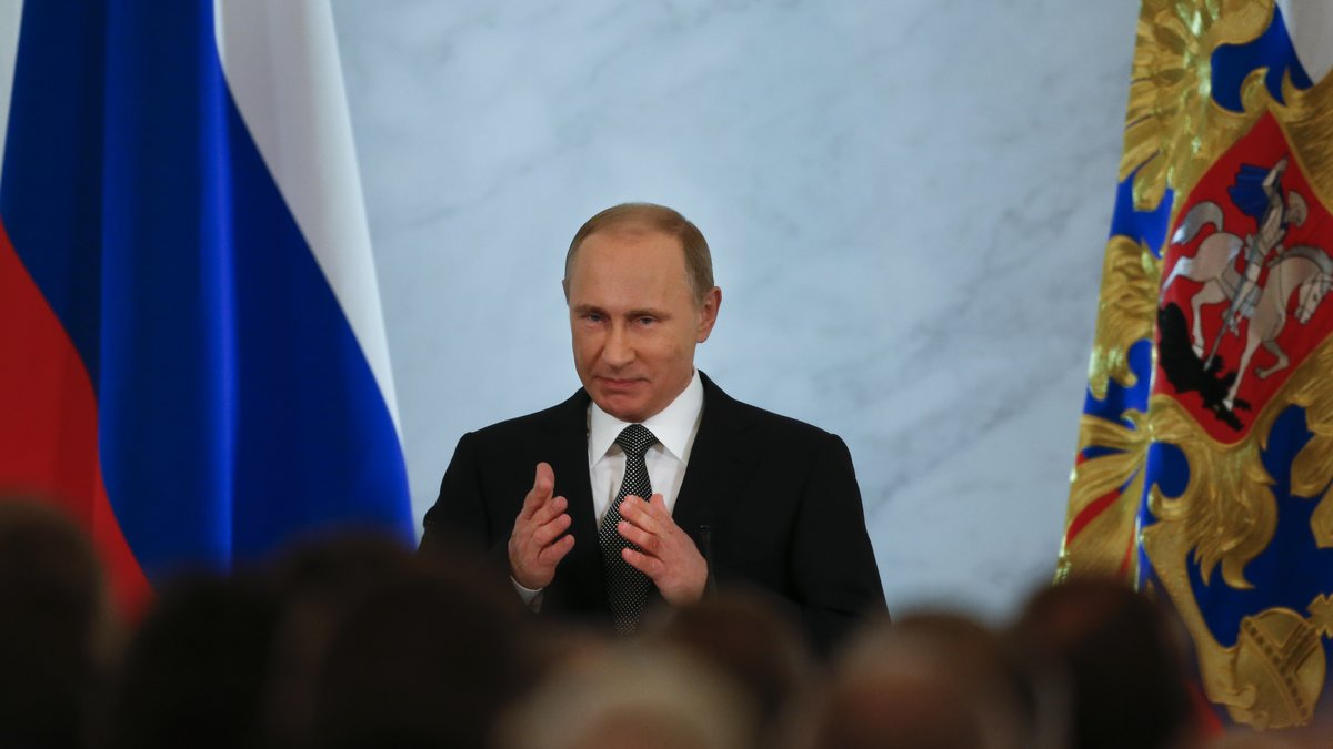 Rysslands president Vladimir Putin smider planer. 