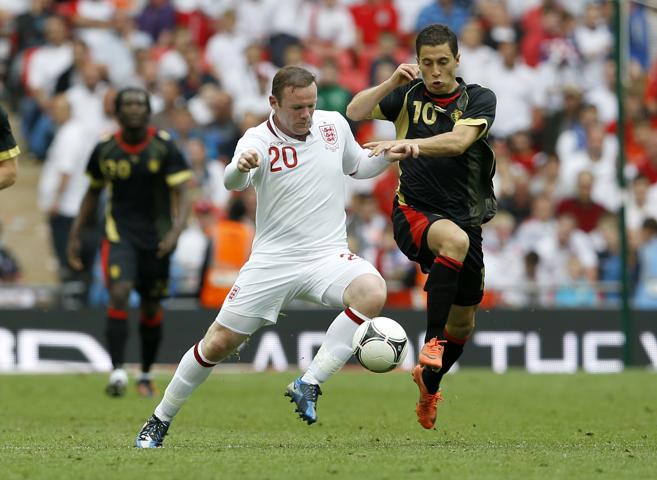 Framför allt på grund av att Rooney är avstängd de två första matcherna mot Ukraina och England.