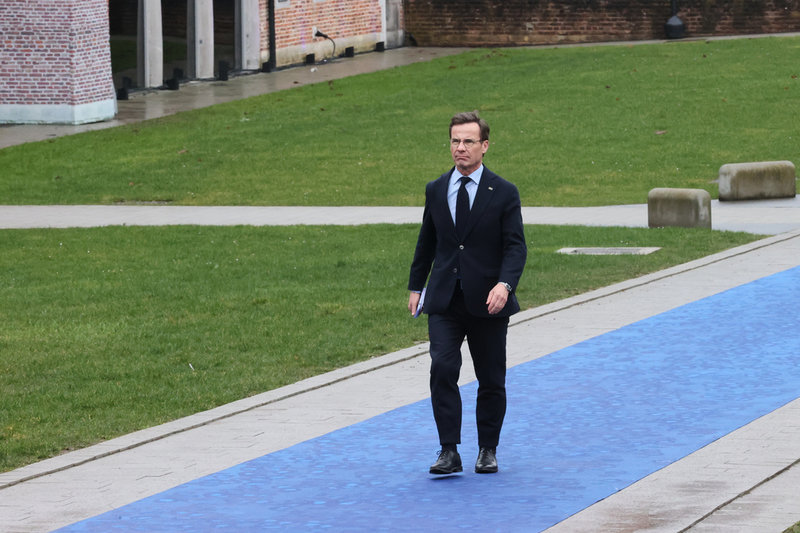 Sveriges statsminister Ulf Kristersson (M), vid ankomsten till EU-ledarnas reflektionsmöte på det belgiska slottet Alden Biesen.