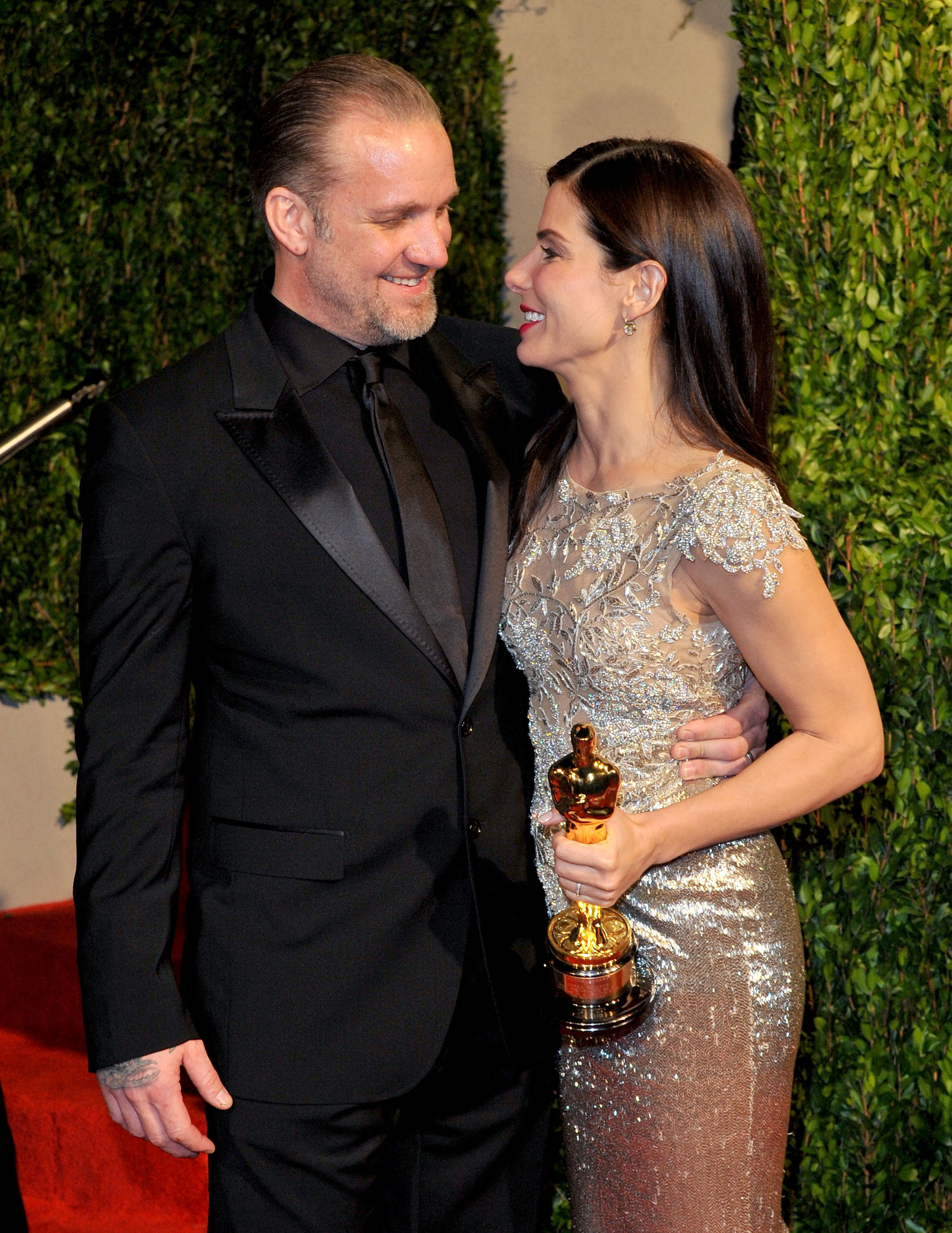 Sandra Bullock på Oscarsgalan ovetande om Jesse James affärer.