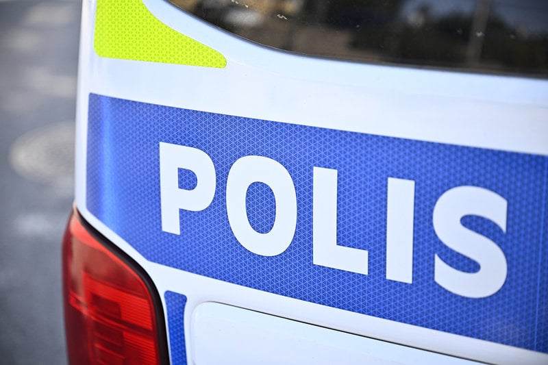 Polis