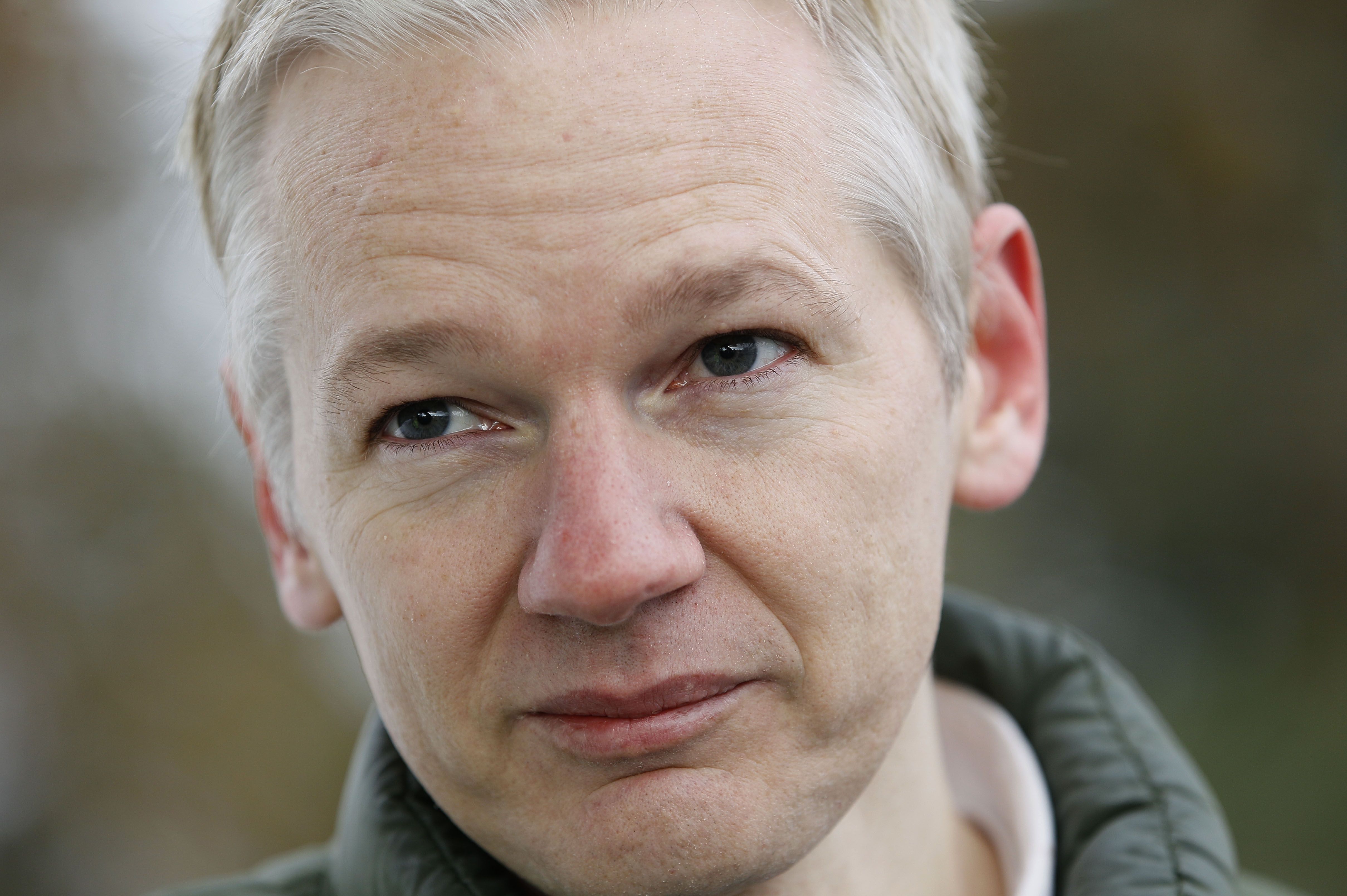 Julian Assange har anklagat den svenska rättvisan för att vara partisk.