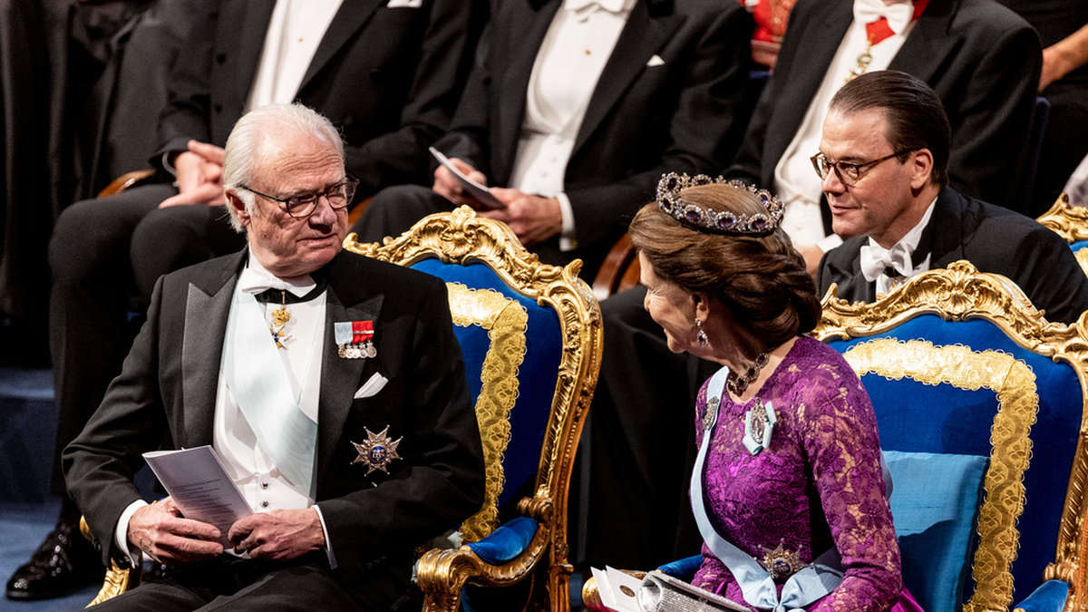 Kung Carl Gustaf vid Nobelprisutdelningen förra året. Arkivbild.