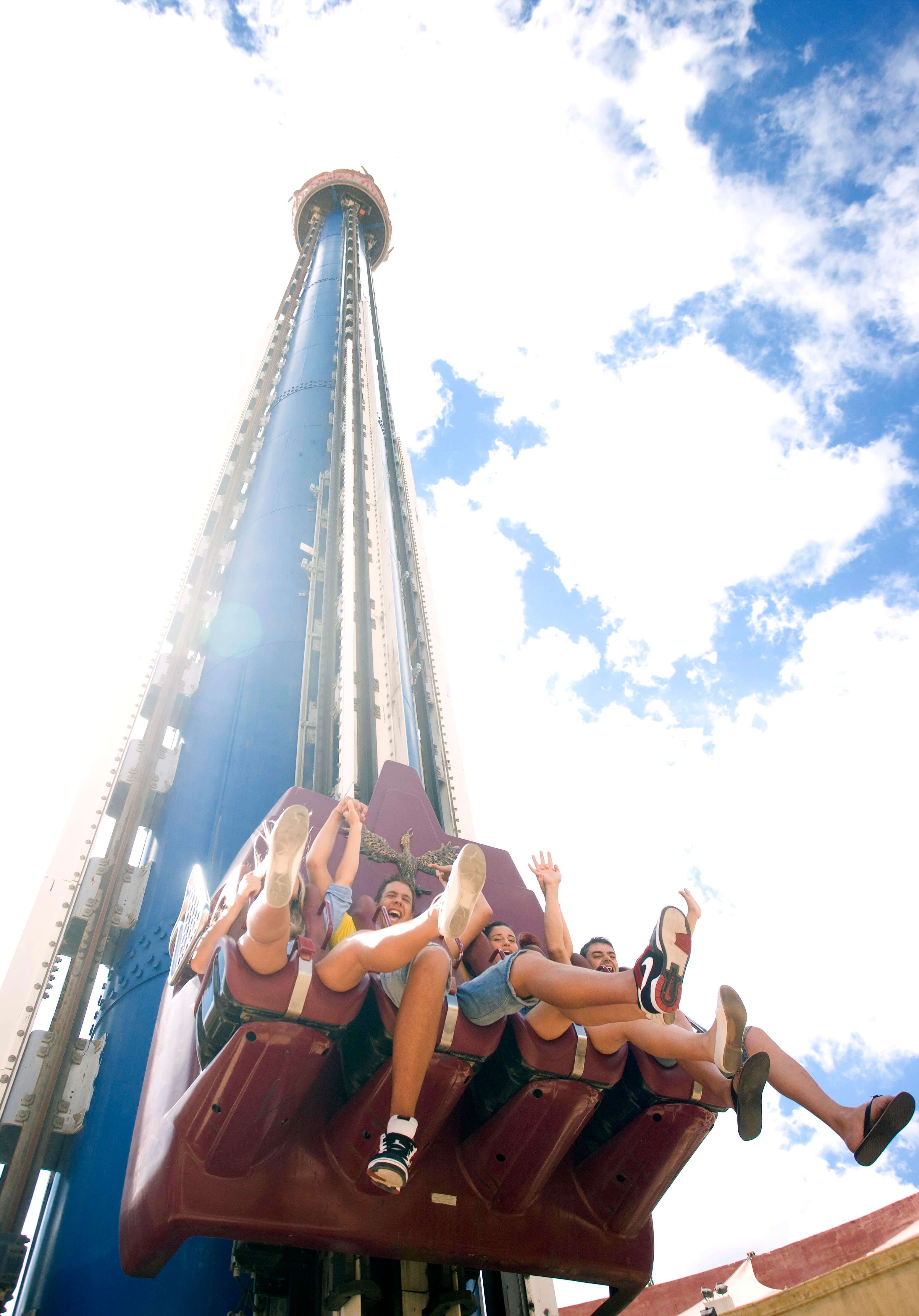 En av alla åkattraktioner på Terra Mitica. En av alla åkattraktioner på Terra Mitica.