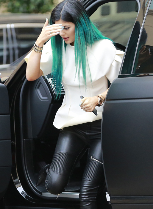 Kylie Jenner har färgat topparna. Kylie Jenner har färgat topparna.