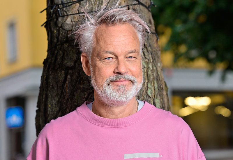 Henrik Schyffert regisserar föreställningen ”Slutspelat”.