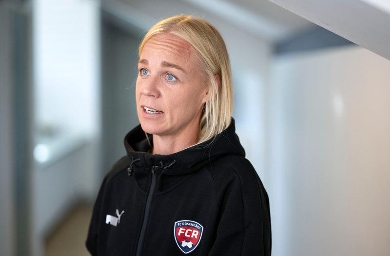 'De flesta stora klubbar verkar generellt sett vara ganska stora luftslott', säger Rosengårdsstjärnan Caroline Seger om det faktum att damlagen i Chelsea och Manchester City kan uppvisa stora minusresultat varje år. Arkivbild.