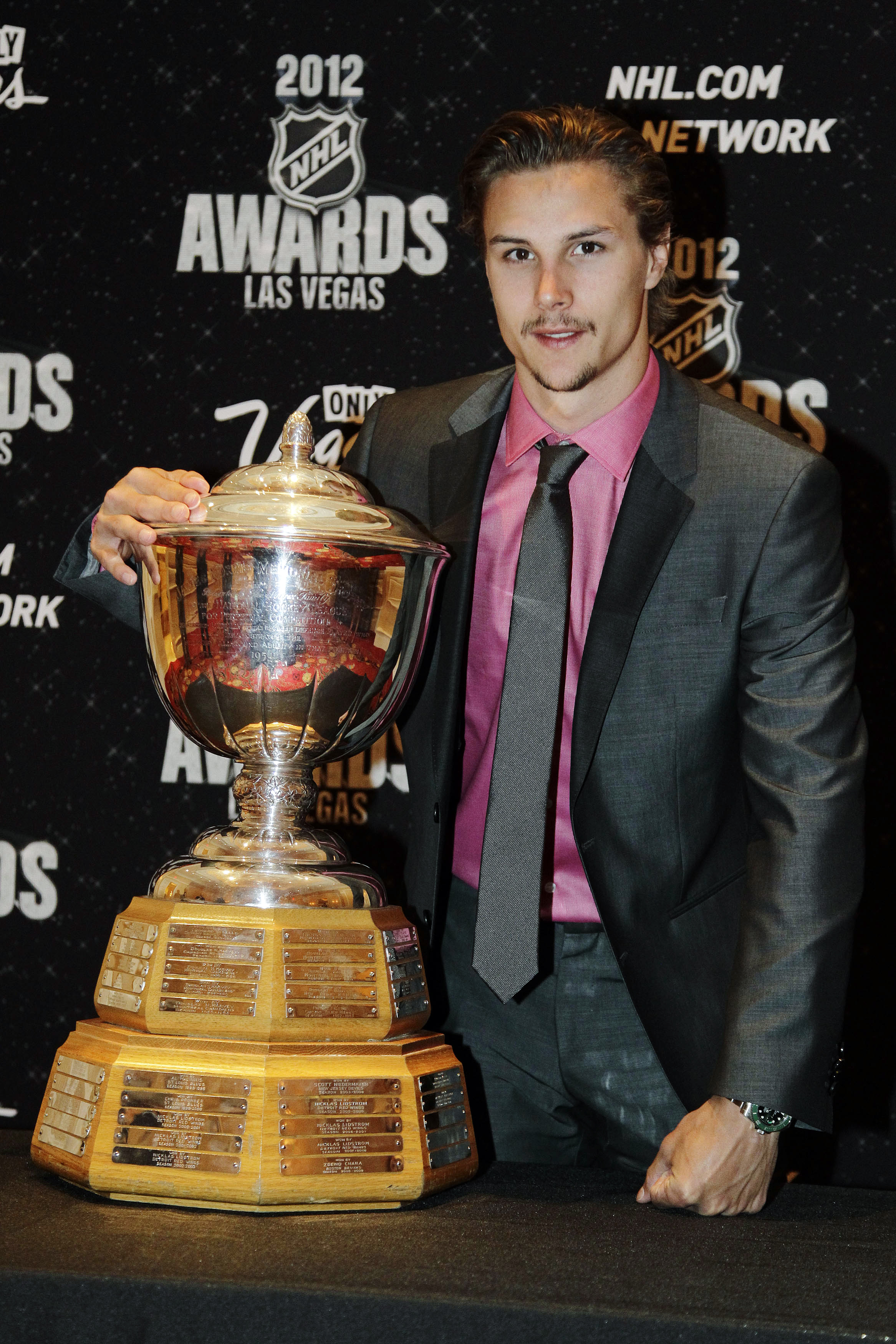 Karlsson blev utsedd till NHL:s bäste back förra säsongen.