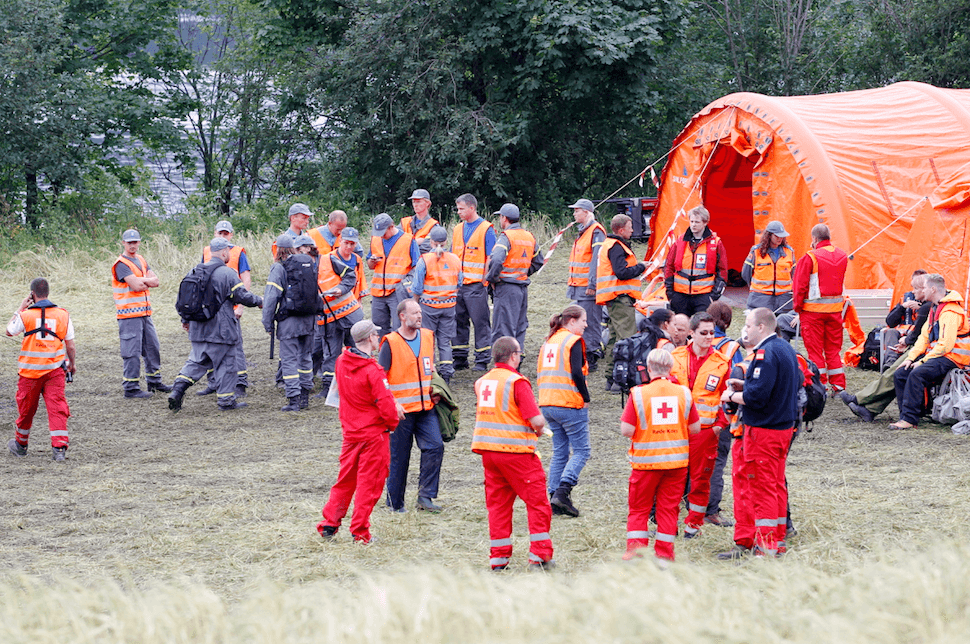 Större delen av räddningsinsatsen leddes från den här basen vid Storøya i Tyrifjorden. Större delen av räddningsinsatsen leddes från den här basen vid Storøya i Tyrifjorden.
