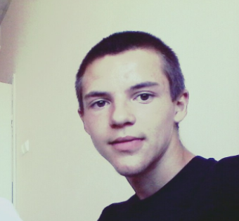 19-åriga Danil Cheshko. 19-åriga Danil Cheshko.