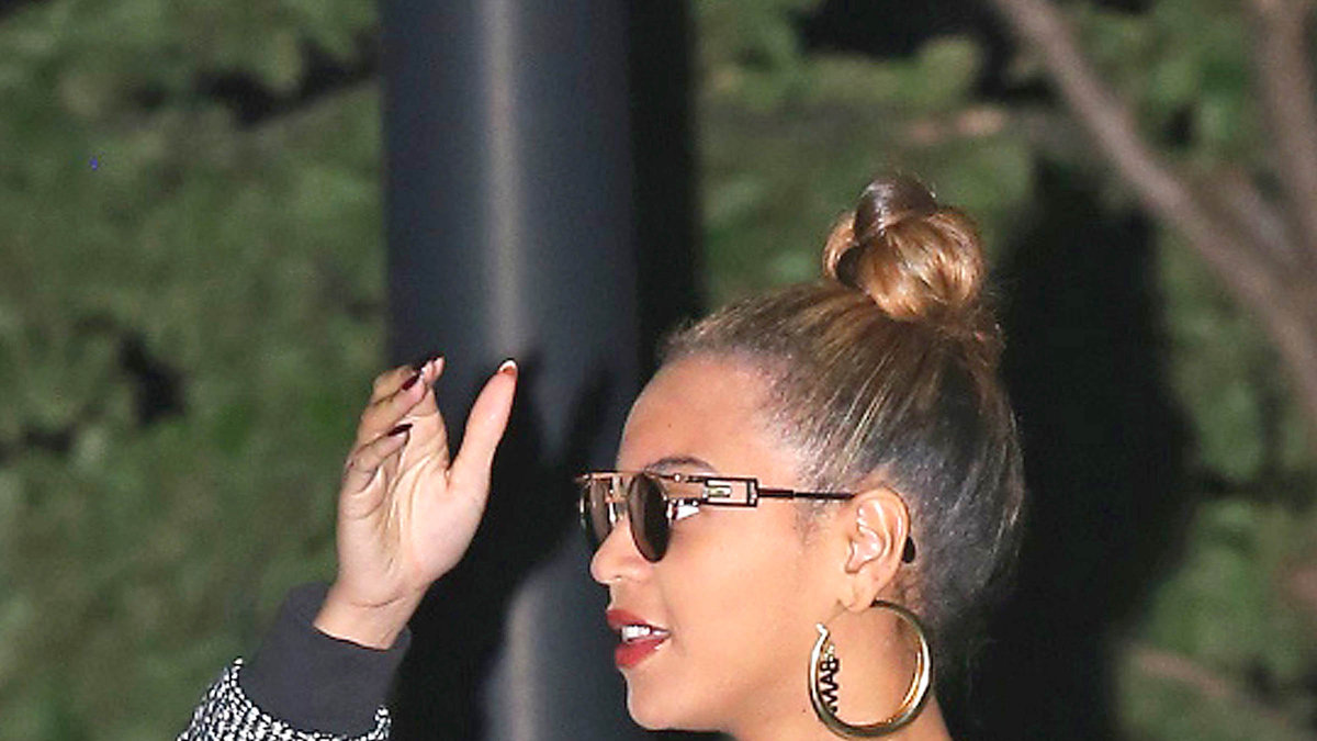 För att hålla sin frisyr rekommenderar Beyonce L´Oreal Elnett Hairspray, som håller varenda hårstrå på plats.