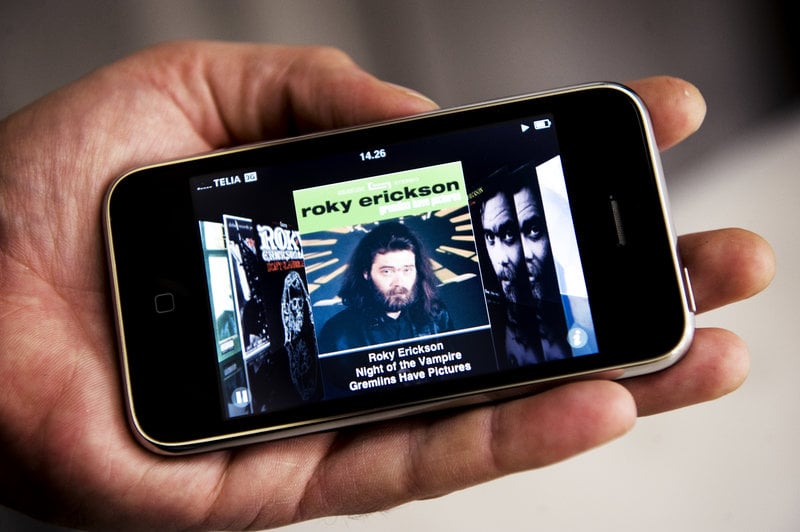 En äldre Iphone som inte längre kommer fungera. Foto: Robert Henriksson/TT En äldre Iphone som inte längre kommer fungera. Foto: Robert Henriksson/TT