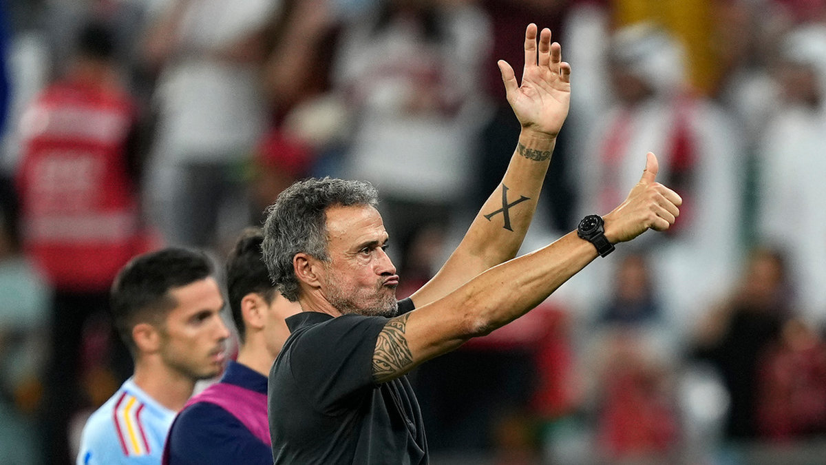 Luis Enrique lämnar jobbet som förbundskapten för Spanien efter förlusten i VM-åttondelsfinalen mot Marocko.