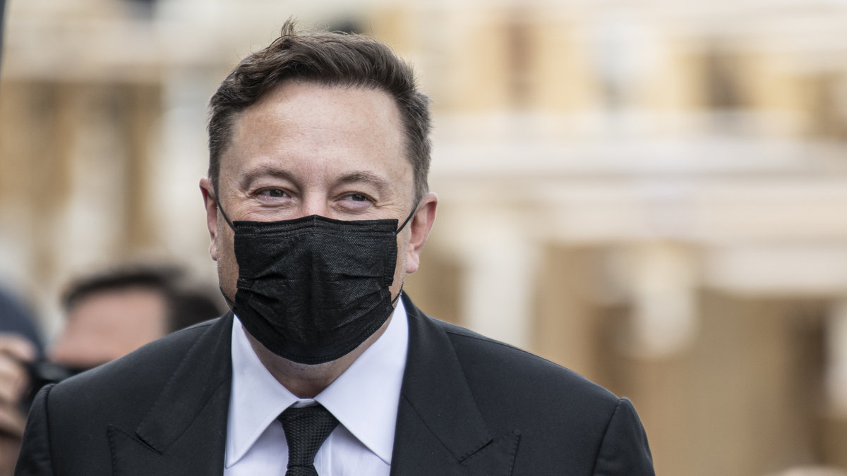 Elon Musk smittades av corona på ett besök i Sverige. 