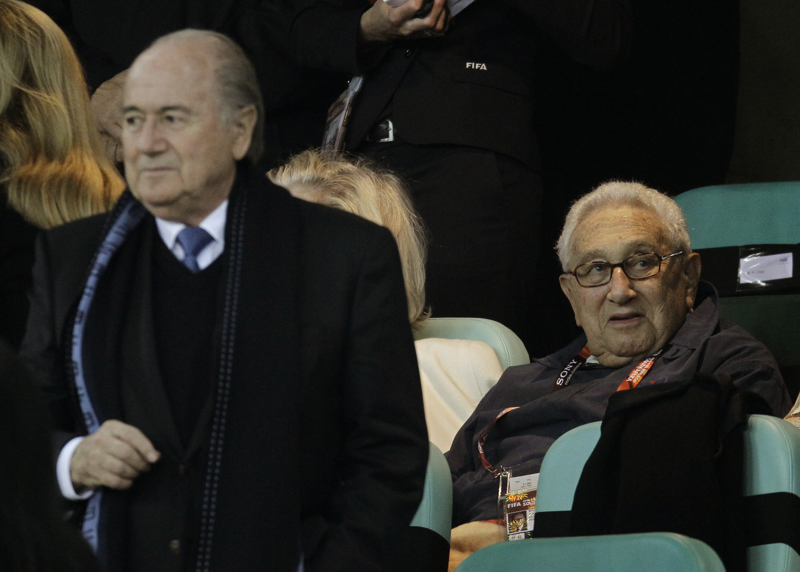 Krig, Sepp Blatter, fifa, Henry Kissinger