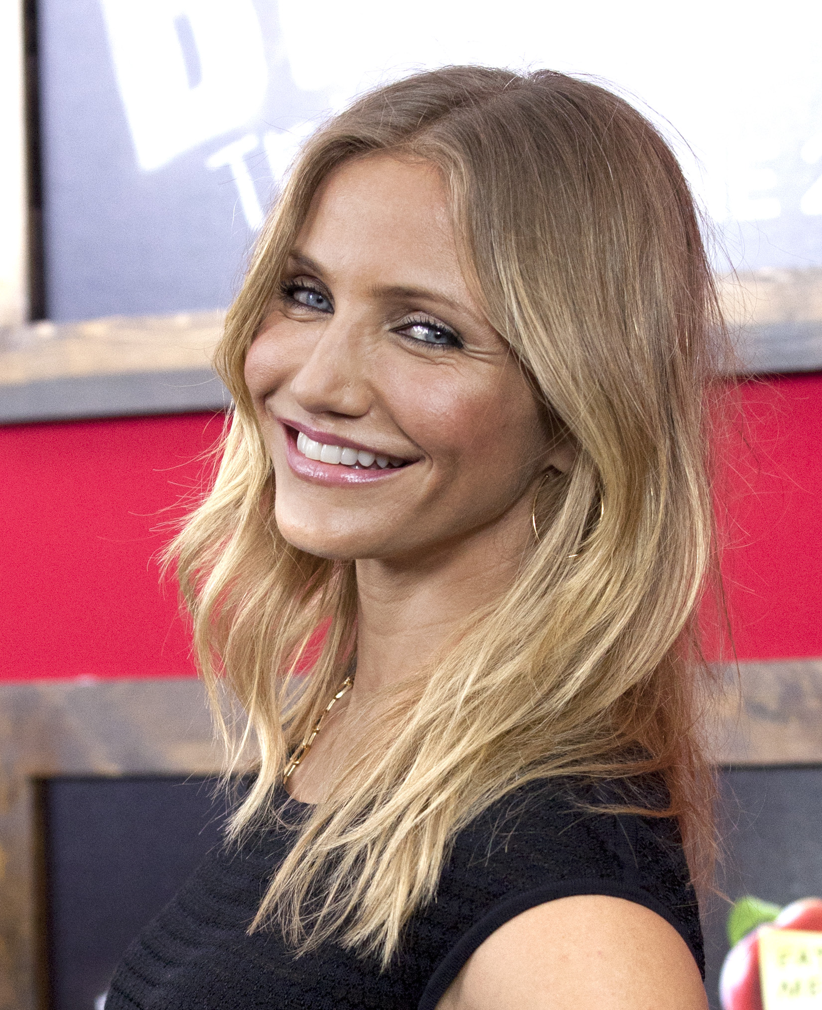 Cameron Diaz i mjuka ljusa lockar. Cameron Diaz i mjuka ljusa lockar.
