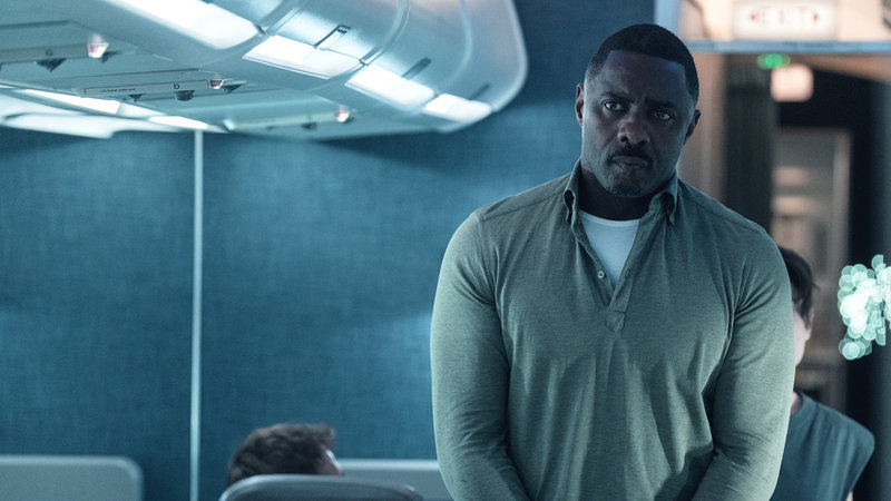 Idris Elba som Sam Nelson i tv-serien 'Hijack'. Pressbild.