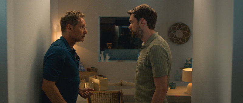 David Duchovny och Jack Whitehall i "Malice".